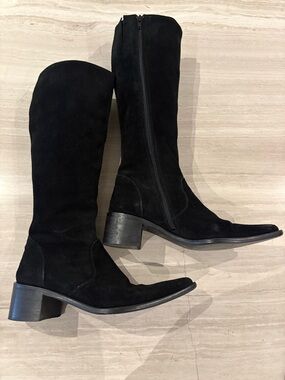 Vintage suede boots